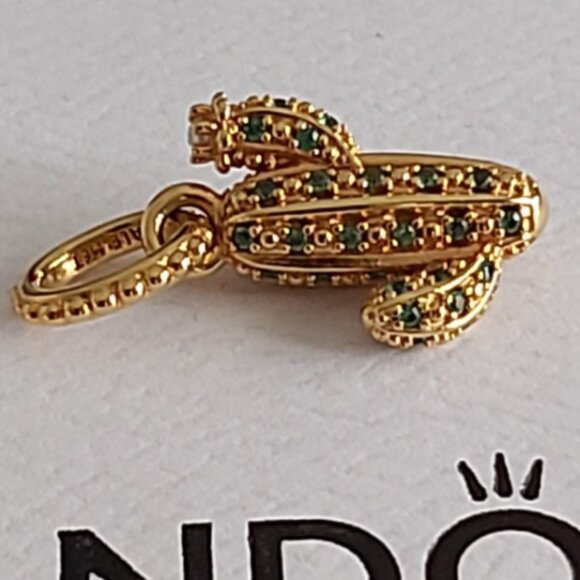 AUTH PANDORA* RETIRED*14kt Gold Plated Sparkling Desert Cactus Pendant Charm - Picture 4 of 16
